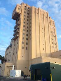 A rare view of the Tower of Terror's rear elevation. | Hollywood tower  hotel, Tower of terror, Disney california adventure