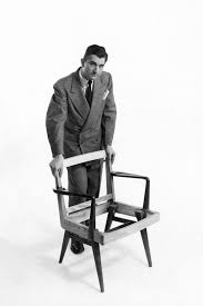 Jens Risom Was A Danish American Furniture Designer He Was One Of The First Designers To Introduce Scandinavian Design In The Unit Famous Furniture Designers All Modern Furniture Mid Century Modern