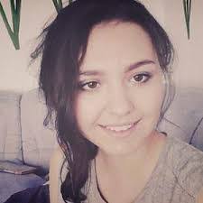 Debora Herrmann's Instagram, Twitter & Facebook