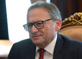 Rusia dan China 'hampir' Mengganti SWIFT