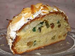 Brioche Polonaise Aux Fruits Confits Meringuee Recette Polonaise Recettes De Cuisine Brioche
