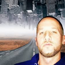 Chris Evans and Taika Waititi are in agreement that Captain America's suit  is the worst of all the Avengers... 😮😂