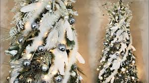 This adorable winter christmas holiday wreath is perfect for the holidays all the way through february! Elegant Feather Christmas Tree White Ice Blue Gold Tree Decorating How To Youtube