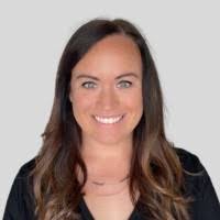 Ashley Frandsen's Instagram, Twitter & Facebook