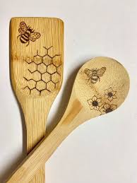 Bee Themed Bamboo Spoons Wood Burned By Akromearts On Etsy Wood Burnings Wood Burn Spoons Wood Burning Art Wood Burning