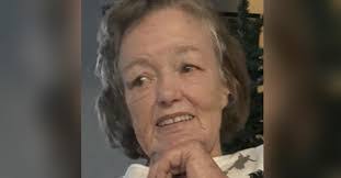 Carrie Jeter's Instagram, Twitter & Facebook