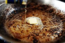 At first, wet the bottom of your pot, then apply the cleansing products directly on the pans or pots. How To Clean Burnt Pots And Pans With Vinegar Salt And Baking Soda