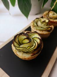 On peut en préparer plusieurs la fois. Roses Feuilletees De Courgettes Cuisine Anti Gaspi