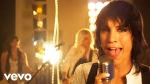 Mike Minehart's Instagram, Twitter & Facebook