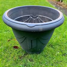 Plastic garden plant pots and planters. Where To Buy Large Plastic Plant Pots