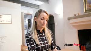 Helpful Step Mom Taken Advantage Of - XNXX.COM