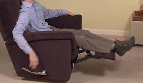 Reclining chairs allow for maximum comfort after a hard day of work or make for the best day off. How To Fix A Recliner That Won T Close Easy To Do Guide