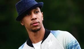 Since when was josh rock english 😂