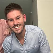 Aaron Twigg's Instagram, Twitter & Facebook