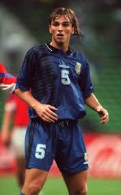 Esteban cambiasso is a midfield genius exception taken of argentina. Esteban Cambiasso Argentina Esteban Cambiasso Seleccion Argentina De Futbol Argentina