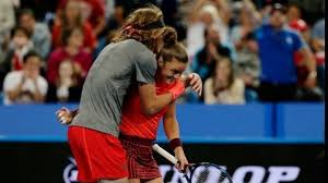 Sakkari is the daughter of former professional tennis player angelikí kanellopoúlou; Greece S Tennis Stars Tsitsipas And Sakkari Move Up In Atp World Ranking