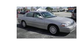 The town car is, despite recently declining sales numbers, one of the best selling american luxury cars. Lincoln Town Car Usa Car Import Com Import From America And Canada Of New And Pre Owned Cars