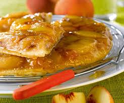 Dessert Gourmand Tarte Tatin Aux Peches Blanches Recette Recette Tarte Tatin Tarte Tatin Alimentation
