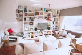 Como Decorar Un Living Comedor Pequeno Ideas Mercado Libre Argentina Estos tonos claros dan una sensación más acogedora en espacios pequeños, a la vez que reflejan mayor cantidad de luz. como decorar un living comedor pequeno