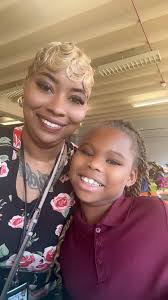 A friend of mine was telling me her daughters eyes are jade green And I was  like there is no such thing as girls with green eyes But please have a look