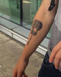 Valarie allman rules the discus, sha'carri richardson runs away with 100 meters at u.s. Shawn Mendes Tattoo Guide Shawn Mendes Tattoos Meanings Explained