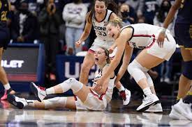 Bueckers scores 22 but injured in UConn win over Irish – San Diego  Union-Tribune