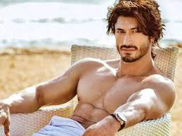I saw vidyut jamwal for the first time in the indian movie commando and was very impressed. Vidyut Jammwal Gives Us Major Fitness Goals With His Latest Post Hindi Movie News Times Of India