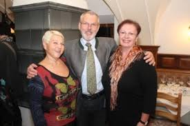 Find the perfect jazz gitti stock photos and editorial news pictures from getty images. Jazz Gitti Ubernahm Den Ehrenschutz Fur Die Kamptal Wine Trophy Herbst 2010 Restaurant Farberstub N