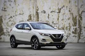 nissan rogue sport facelift 2020 2 0 141 hp awd xtronic nissan qashqai nissan rogue nissan
