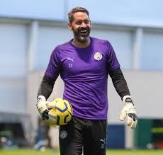 Scott paul carson is an english professional footballer who plays as a goalkeeper for premier league club manchester city, on loan from derby county of the championship. Espn Uk Man City Have Re Signed Goalkeeper Scott Carson A Reminder That He S The Only Player In Their Squad With A Champions League Winner S Medal Facebook
