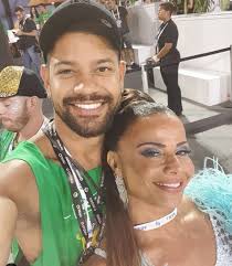 Join facebook to connect with guilherme militão and others you may know. Gravida Sogra De Viviane Araujo Diz A Amigos Que Sera Vovo