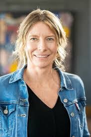 Claire Duncan's Instagram, Twitter & Facebook