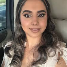 La gran Verónica Castro @vrocastroficial llegó a nuestro salón, atraída por  su fascinación por las redes sociales y, por supuesto, por haber visto a  ORE en varios de sus videos. Decidió visitarnos