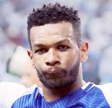 هو الابن الرابع لأحمد الجابر الصباح من منيرة العثمان السعيد العيّار. Ø¨Ø±Ø§ÙˆÙ† ÙŠÙƒØ³Ø¨ Ø§Ù„Ø±Ù‡Ø§Ù† Ø¨Ù€ Ø§Ù„Ø­Ø¨Ø³ÙŠ ÙˆØ§Ù„Ø¨Ù„ÙŠÙ‡ÙŠ ÙˆØ§Ù„Ø®ÙŠØ¨Ø±ÙŠ