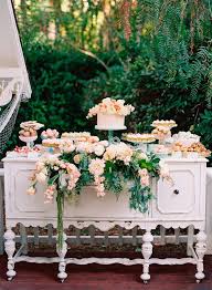 20 Delightful Wedding Cake Ideas For The 1950s Loving Bride With Images Vintage Wedding Cake Table Wedding Cake Table Romantic Bridal Shower