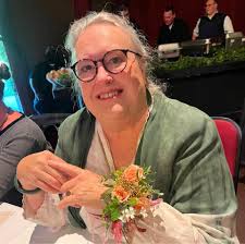 Courtesy helps traffic flow in Carmel Valley