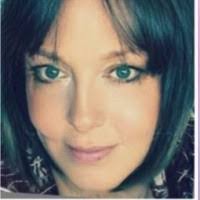 Amanda Ashurst's Instagram, Twitter & Facebook