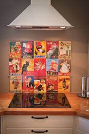 credence de cuisine realisee avec affiches metalliques plaque de verre securit anciennes pubs banania vache qui rit petit lu facile a faire a entre credence cuisine cuisines deco idee deco cuisine