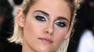 Kristen Stewart Explains Why She Likes Keeping Her Sexuality Ambiguous