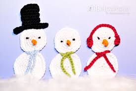 Der kopf ist bei diesem schneemann genauso groß wie der körper (ca. Aufnaher Kleineren Schneemann Hakeln Premium Kostenlose Anleitungen Ribbelmonster