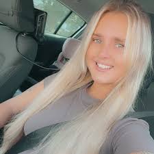 Free bag of girls clothes 12-18 months