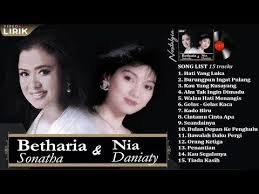 Betharia Sonatha Nia Daniaty Lagu Hits Tahun 80an 90an Paling Populer Youtube Audio Songs Music Songs Music Download