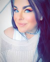 Hi y'all! Im Angel. I'm about to be 38 and I live just outside of  Nashville. My kids are too cool for me now and my best friend just moved  away so