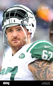 New York Jets guard Brian Winters (67) during an NFL football game against  the Arizona Cardinals, Monday, Oct. 17, 2016, in Glendale, Ariz. (AP  Photo/Rick Scuteri Stock Photo