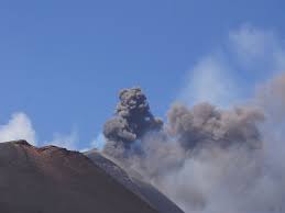 Le previsioni meteo affidabili e sempre aggiornate per la sicilia, lo stato dei mari in sicilia, venti, bollettino mare, meteomar, temperature, webcam. Datei Paroxysmus Vulkan Atna Etna Mongibello 3329 M Catania Sizilien Italy Foto Wolfgang Pehlemann Dsc08796 Jpg Wikipedia