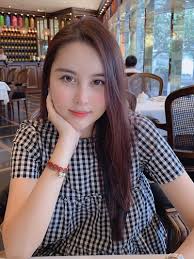 HÀ LADE THẨM MỸ: Giờ Hà Lade lại sửa mặt thành bầu bĩnh, má phúng phính dễ  thương