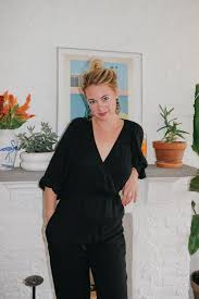 How old is alison roman of dining in? Meet Alison Roman Passerbuys