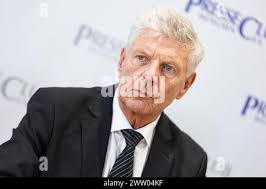 Munich, Germany. 19th Mar, 2024. Munich's Mayor Dieter Reiter ( SPD ),  PressClub Chairman Uwe Brueckner in the Pressclub in Munich, Germany