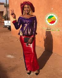 Robe longue motifs a fleure en noir pour femmes voilee. Model De Bazin Malien 2019 Femme Model Bazin Riche 59 Remise Www Muminlerotomotiv Com Tr Cette Application Vous Offre Une Selection De Modele De Bazin Qui Valorise La Femme Africaine Beatrizbhuertas