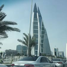 البحرين مركز البحرين التجاري المنامة تصوير تصويري لقطة برج شارع طريق حياة الناس حياة الشارع سيارة اودي Instagram Photo Instagram Photo And Video